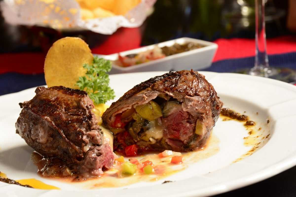 Platos de la cocina internacional se lucen en la carta de La Cabaña