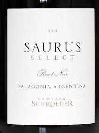 FAMILIA SCHROEDER PRESENTA SAURUS SELECT PINOT NOIR 2017