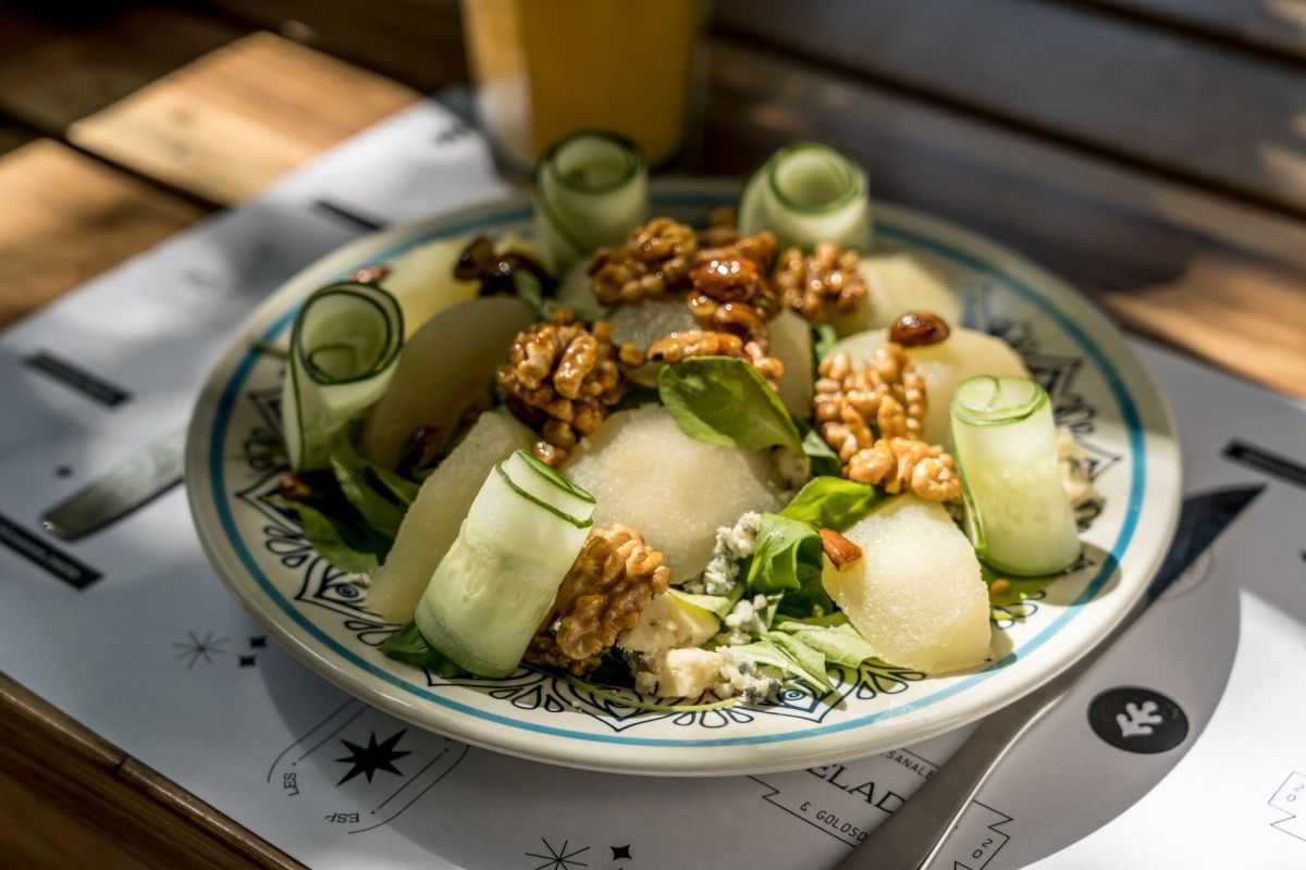 APPLE SALAD